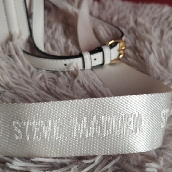 ❌SOLD❌TikTok Viral 🎥 Steve Madden Bevelyn Bag, Vanilla - Picture 4 of 10